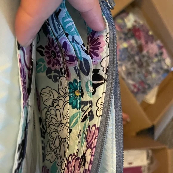 Vera Bradley wallet - Picture 11 of 11